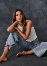Load image into Gallery viewer, Cameron Jeans