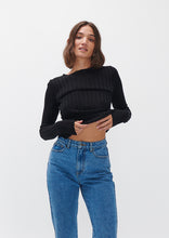 Load image into Gallery viewer, Avenue Long Sleeve Top