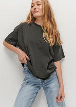 Load image into Gallery viewer, Basic Throwback Tee