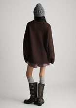 Load image into Gallery viewer, Snug Knit