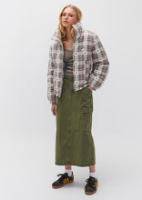 Load image into Gallery viewer, Classic Puffer Jacket