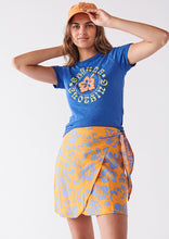 Load image into Gallery viewer, Quinn Tee
