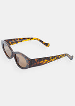 Load image into Gallery viewer, Eadie Sunglasses