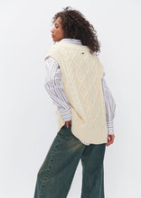 Load image into Gallery viewer, Sunday Vest