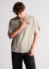 Load image into Gallery viewer, Chopped Maui Tee