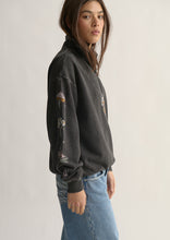 Load image into Gallery viewer, Holly Quarter Zip