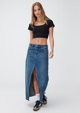 Load image into Gallery viewer, Ripple Short Sleeve