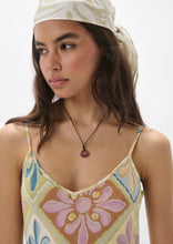 Load image into Gallery viewer, Resin Shell Necklace