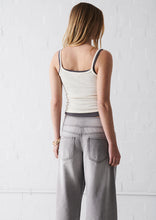 Load image into Gallery viewer, Bindi Singlet