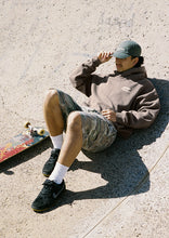 Load image into Gallery viewer, Cruiser Cargo Shorts