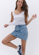 Load image into Gallery viewer, Molly Singlet