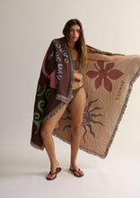 Load image into Gallery viewer, Beach Throw