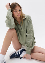Load image into Gallery viewer, Holly Quarter Zip