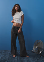Load image into Gallery viewer, Baggy Low Rise Jeans