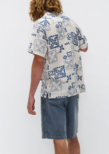 Load image into Gallery viewer, Winnie Shirt