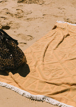 Load image into Gallery viewer, Jumbo Island Towel