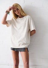 Load image into Gallery viewer, Scar Tee