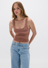 Load image into Gallery viewer, Eleanor Singlet