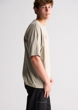 Load image into Gallery viewer, Chopped Maui Tee