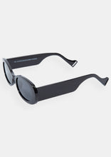 Load image into Gallery viewer, Cali Sunglasses