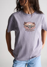 Load image into Gallery viewer, Throwback Tee