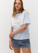 Load image into Gallery viewer, Contrast Billie Tee