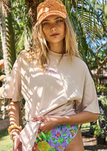 Load image into Gallery viewer, Billie Tee