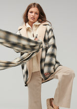 Load image into Gallery viewer, Otway Jacket