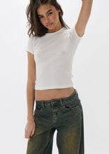 Load image into Gallery viewer, Quinn Tee