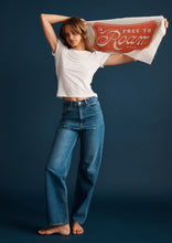 Load image into Gallery viewer, Rae Straight Leg Jeans