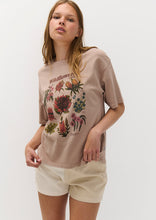 Load image into Gallery viewer, Billie Tee
