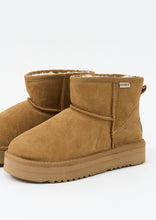 Load image into Gallery viewer, Platform Cosy Boots