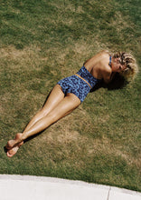Load image into Gallery viewer, Crush Shorts