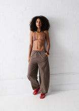 Load image into Gallery viewer, Fisho Barrel Pants