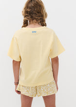 Load image into Gallery viewer, Throwback Tee