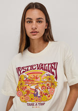 Load image into Gallery viewer, Throwback Tee
