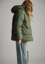 Load image into Gallery viewer, Surf Break Jacket