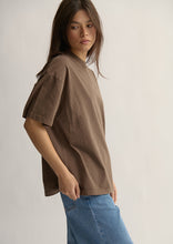Load image into Gallery viewer, Basic Lenny Tee