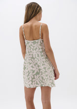Load image into Gallery viewer, Swing Dress