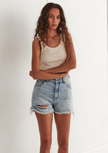 Load image into Gallery viewer, Tight Singlet