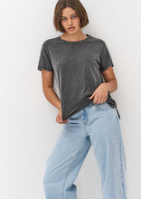 Load image into Gallery viewer, Basic Indi Tee
