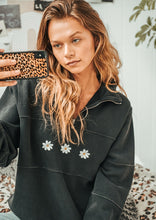 Load image into Gallery viewer, Posie Quarter Zip
