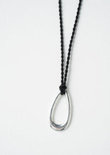 Load image into Gallery viewer, Molten Necklace