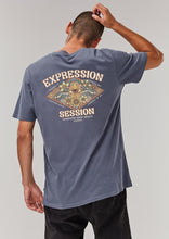 Load image into Gallery viewer, Winki Sessions Vintage Tee