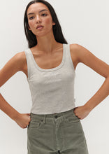 Load image into Gallery viewer, Tight Singlet
