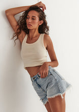 Load image into Gallery viewer, Tight Singlet