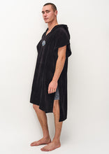 Load image into Gallery viewer, Hooded Towel