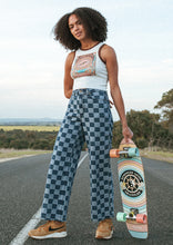 Load image into Gallery viewer, Cameron Jeans