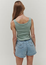 Load image into Gallery viewer, Tight Singlet