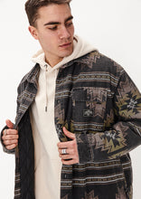 Load image into Gallery viewer, Camp Shacket